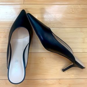 Nine West Black Pointy Toe Heeled Mules Size 8